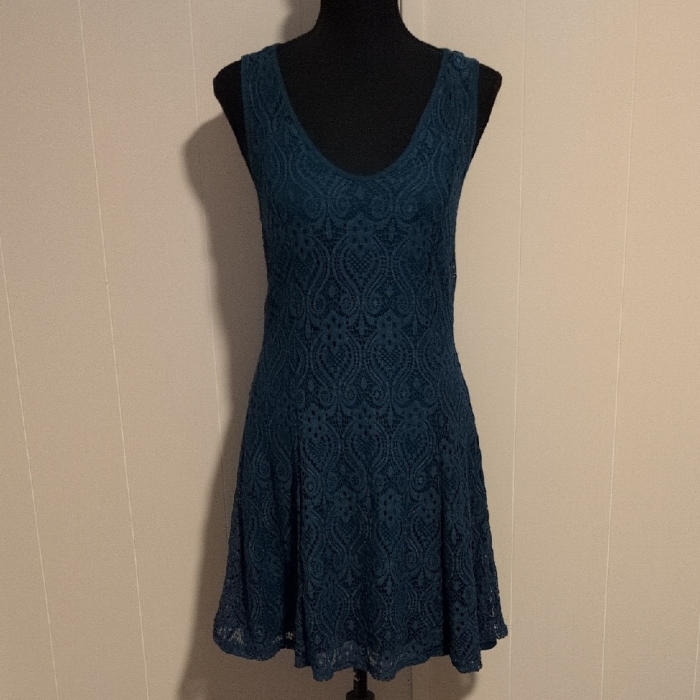Chic Teal Lace Mini Dress